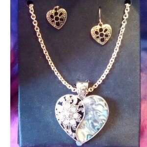 Natural Abalone Shell & Rhinestones Heart Pendant(Mixit Necklace & Earrings Set)